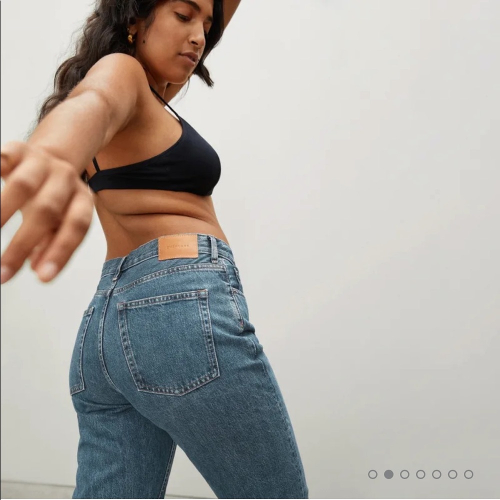 Everlane The 90’s Cheeky Straight Jean Medium Blue